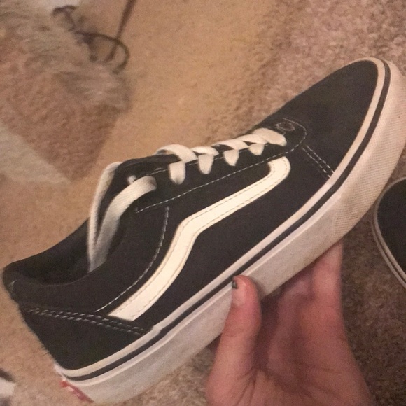 Black vans - Picture 2 of 4